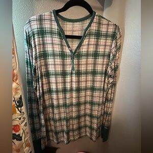 Little sleepies holiday shirt women’s medium